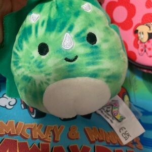 Rocio the Dino Squishmallow clip!